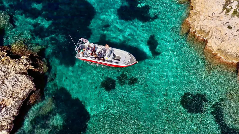 What to see near Marseille: boat trip to hidden coves and wild nature