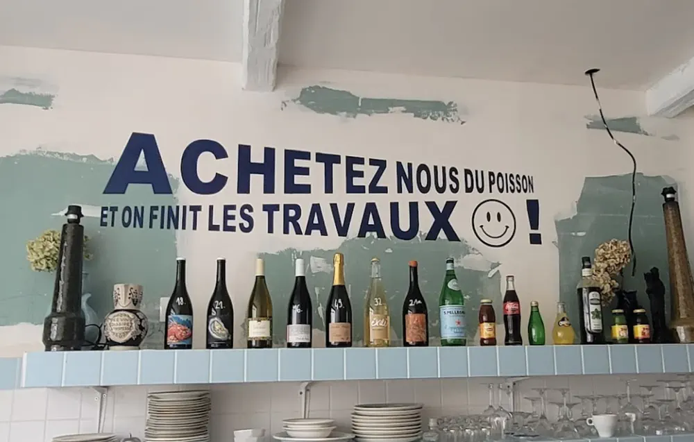 Where to eat in Marseille: hidden restaurant with local ambiance and authentic cuisine - Photo by diegoenfrance.com