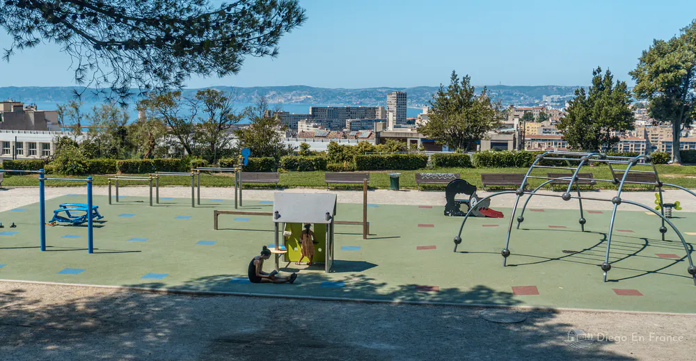 Photo by diegoenfrance.com - What to do in Marseille with kids: playgrounds with a view