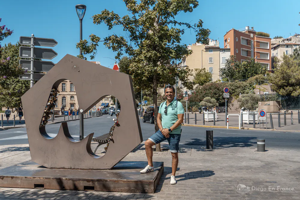 What to do in Marseille: discover modern art in unique urban spaces - Photo by diegoenfrance.com