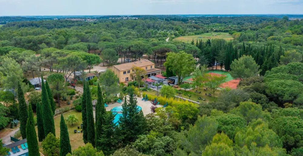 Hôtel La Villa Vicha à Aubais, en pleine nature - Photo de diegoenfrance.com